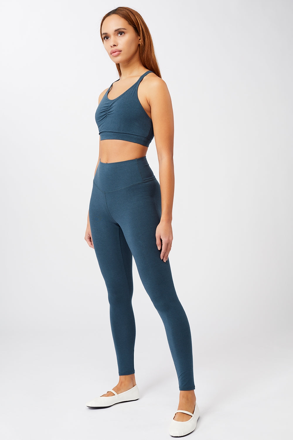 Mandala Fitness Pant Blau Outfit Front - Best Loved Legging