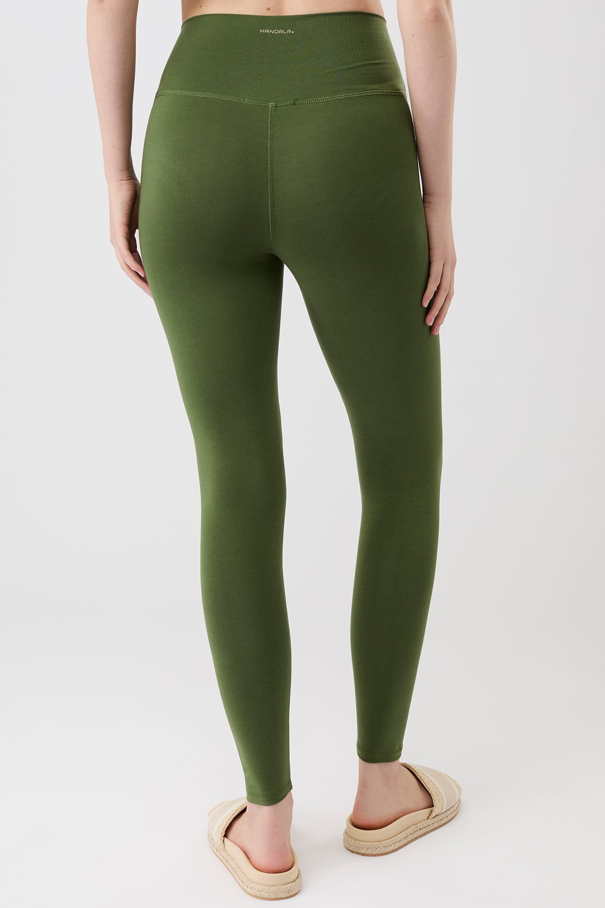 Mandala Sport Legging Grün Rückansicht - Best Loved Legging