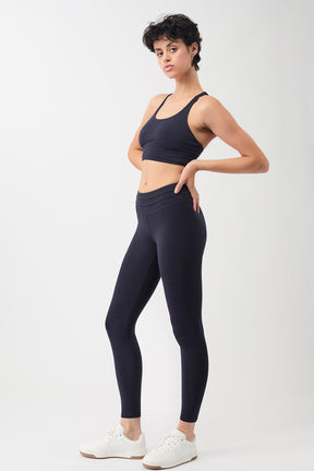 Mandala Sport Pant Blau Outfit Seite - Best Shaped Legging