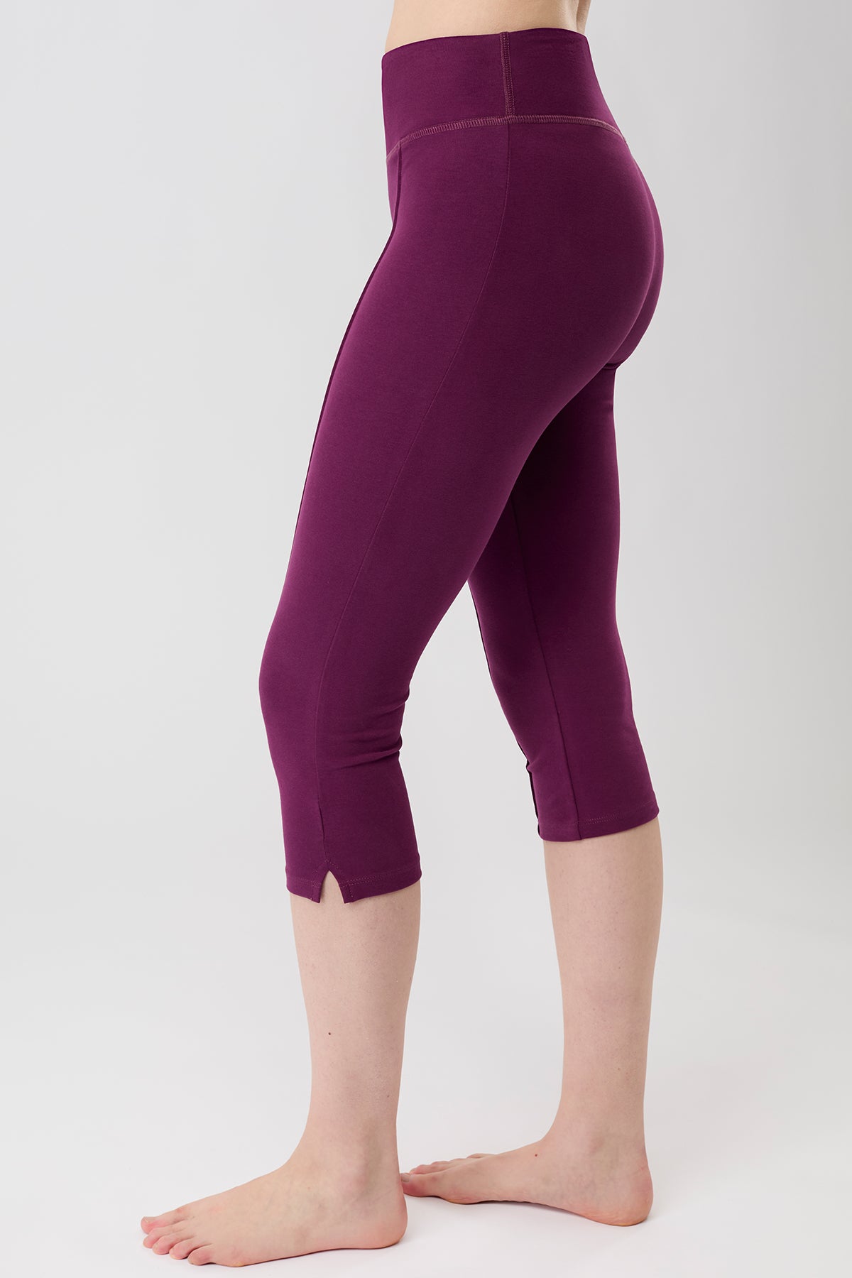 Mandala Fitness Pant Lila Seite - Capri Pants