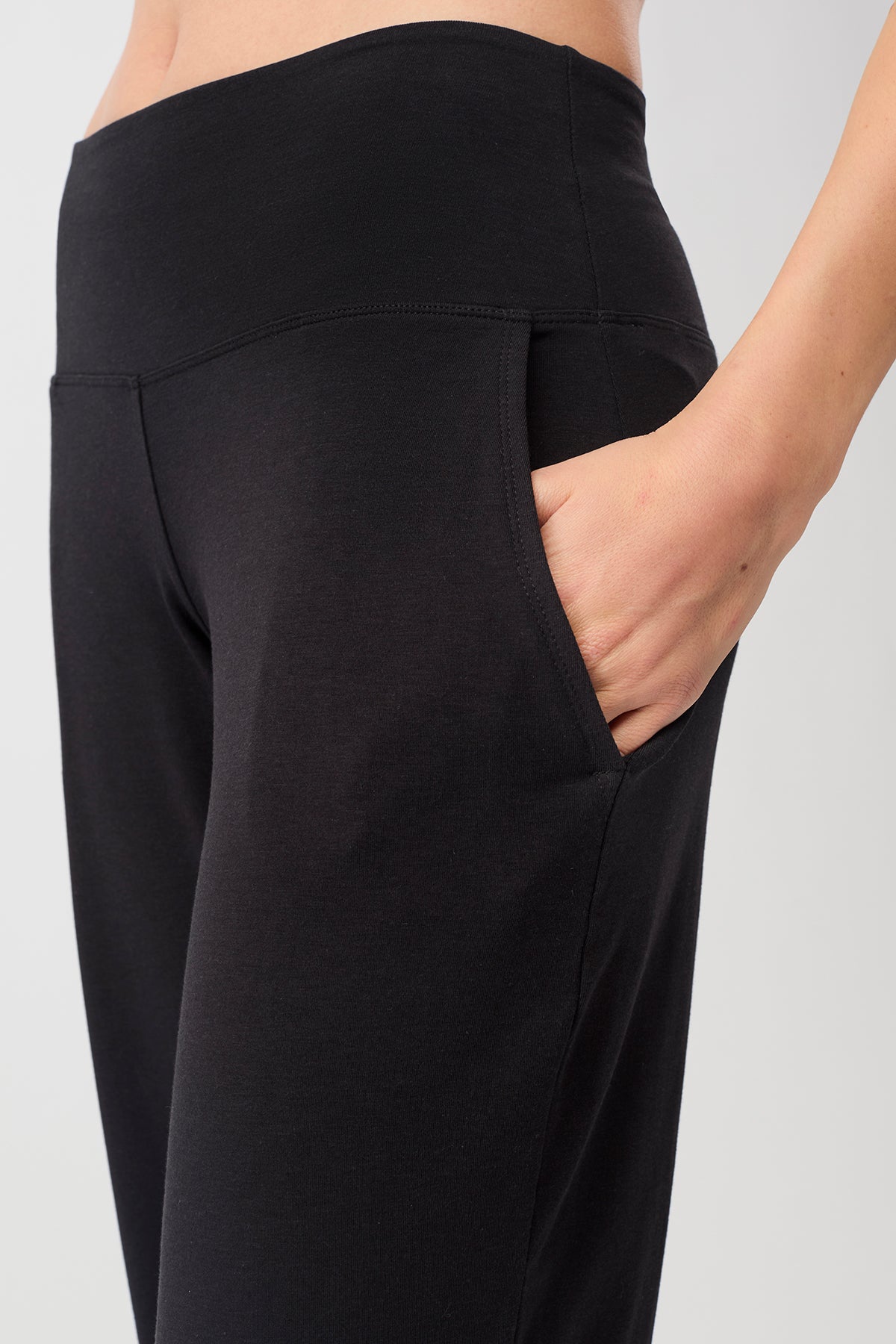 Mandala Sport Pant Schwarz Detail - Wild Leg Workout Pants