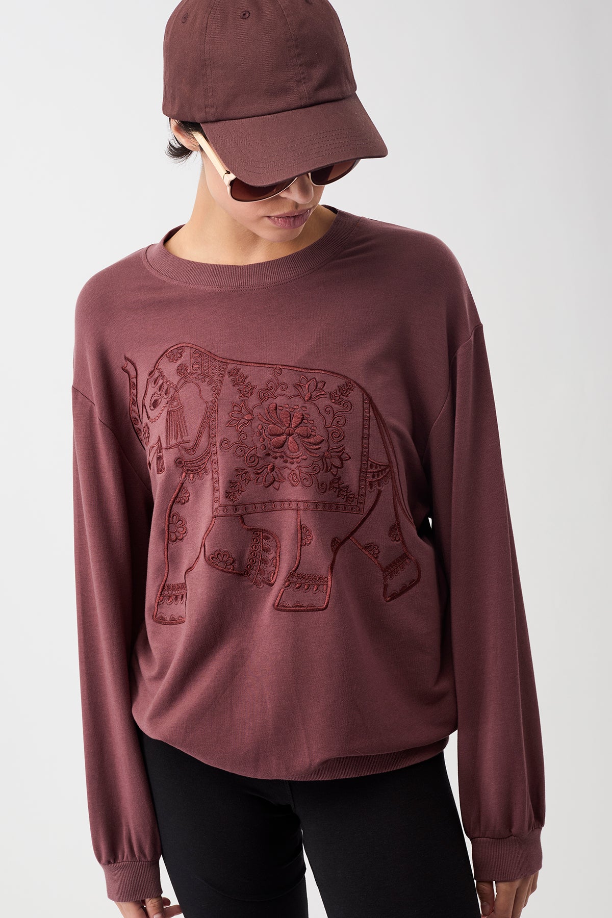 Mandala Trainings Shirt Rot Front - "Ganesha" Sweater