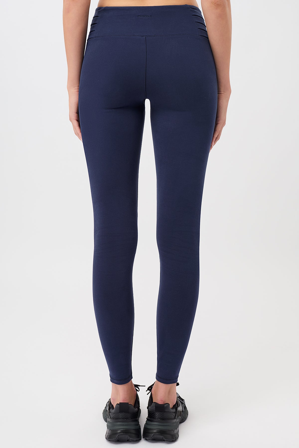 Mandala Sport Pant Blau Rückseite - Barre Tight