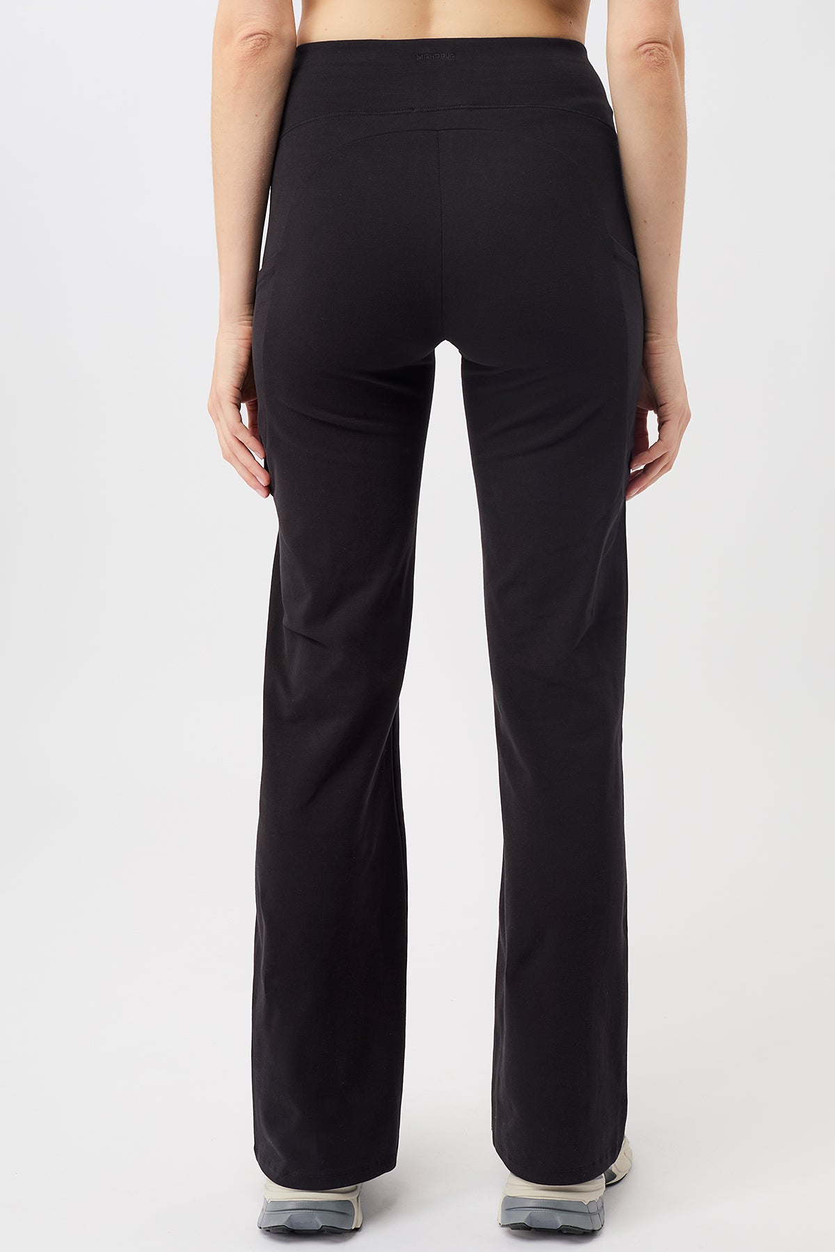 Mandala Trainings Pant Schwarz Rückseite - Straight Pants